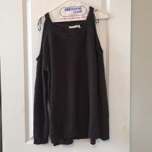Cut out shoulder charcoal gray sweater